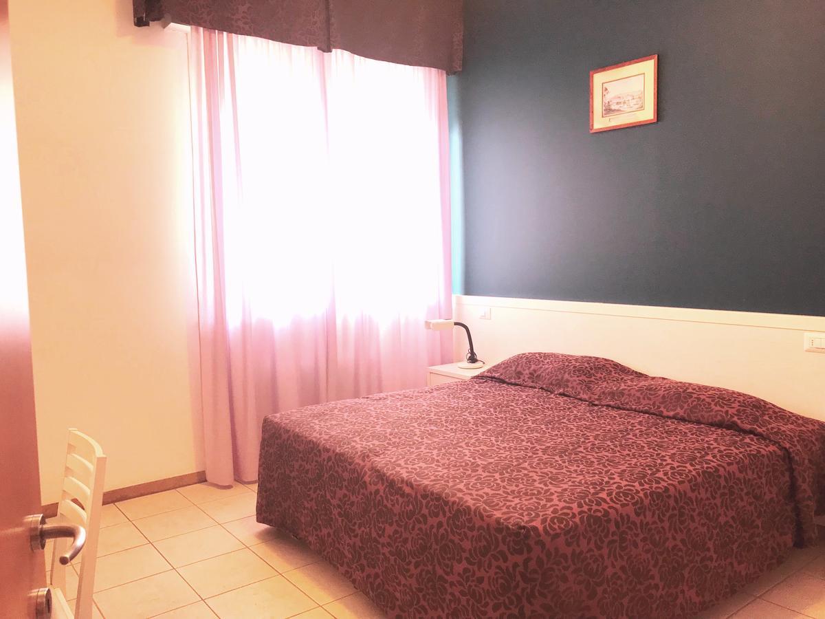 Roma Suite Apartments Cervia Eksteriør bilde